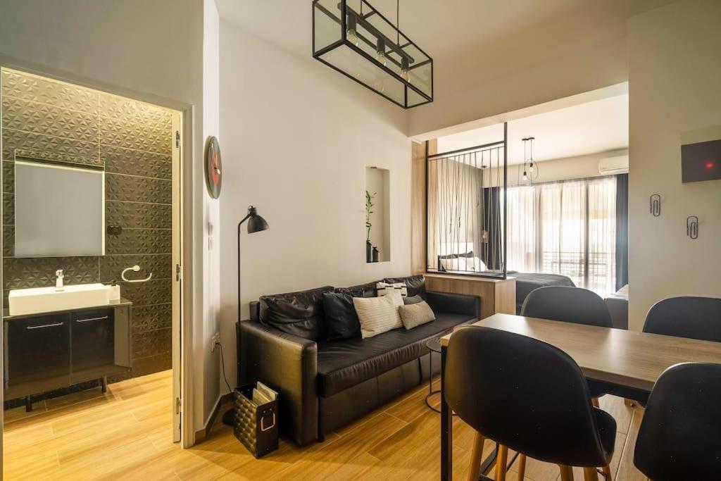 Super Stylish In The Heart Of Athens! Apartment *