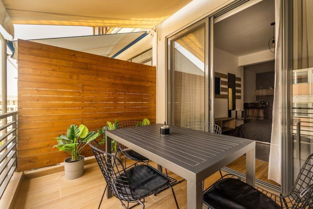Apartment Super Stylish In The Heart Of Athens! *